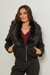 932